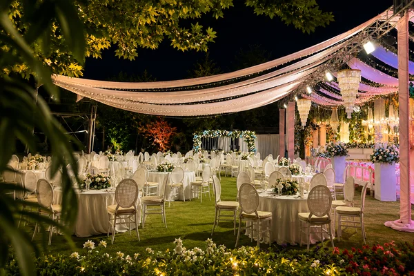 Farmhouse & Lawn Gatherings
